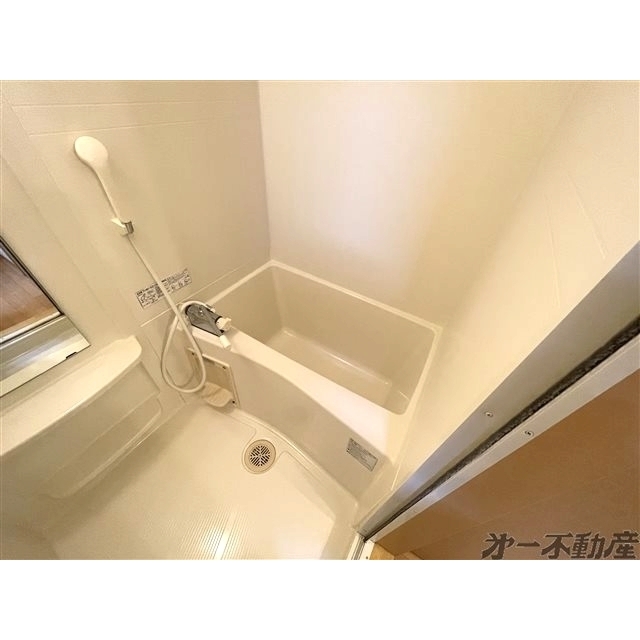 バス・シャワールーム　バスルーム