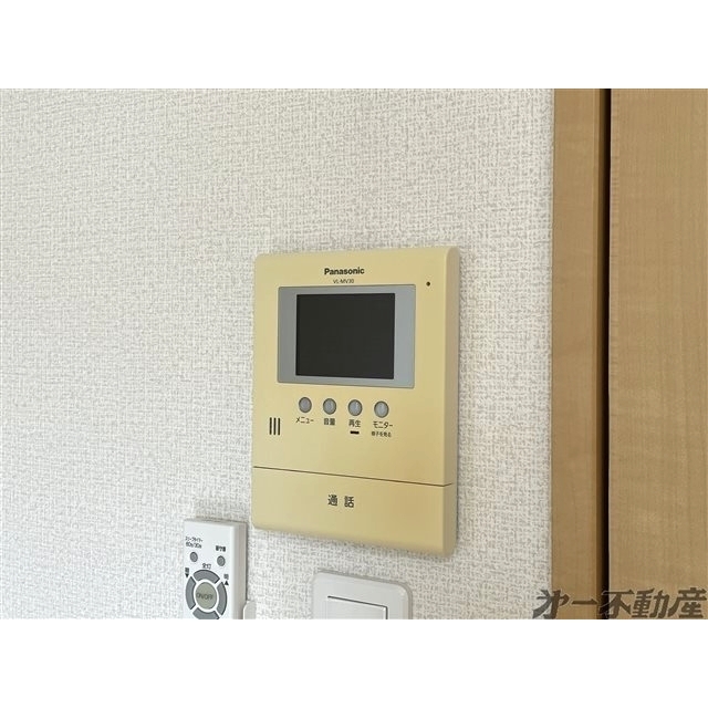 セキュリティ　モニター付インターホン