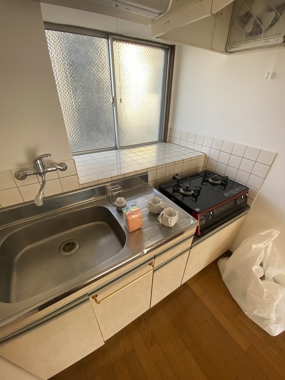 キッチン　※別部屋参考写真