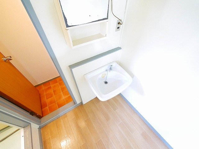 洗面設備　使いやすい洗面所です