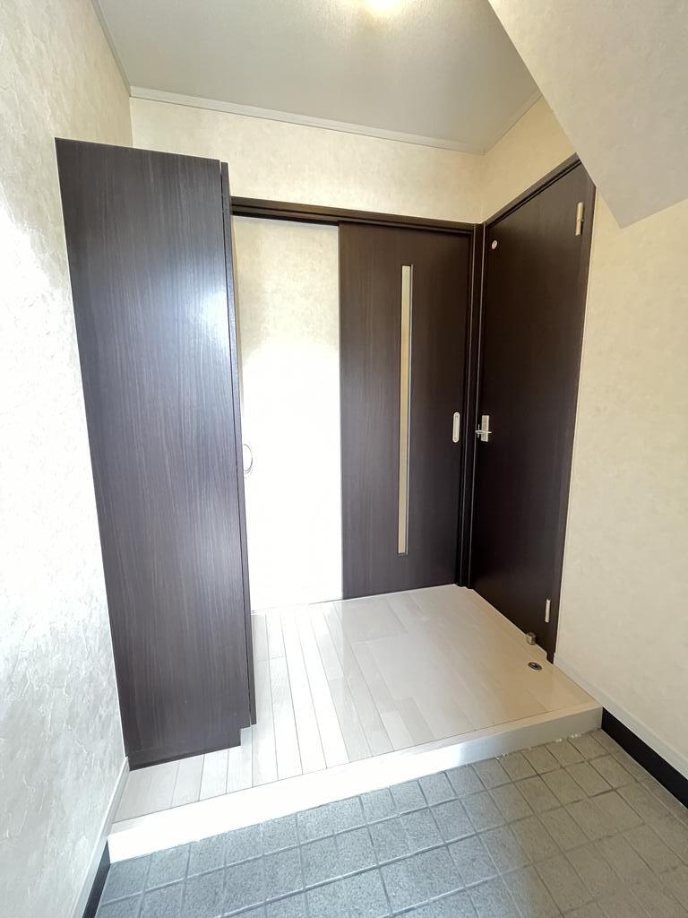 玄関　※同タイプ写真