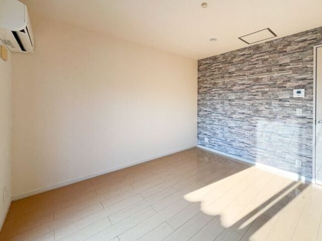 その他部屋・スペース　洋室８帖