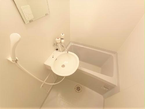 バス・シャワールーム　浴槽スペースです。