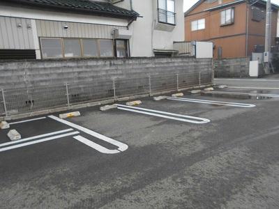 駐車場　類似タイプのため、実際とは異なります。