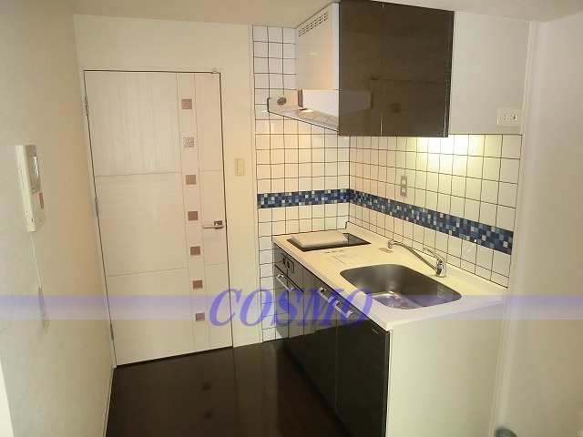 キッチン　同じ号室の室内写真です。