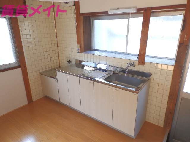 キッチン　※同型別部屋