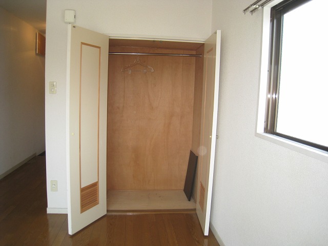 収納　同物件別号室の写真