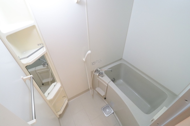 バス・シャワールーム　浴室