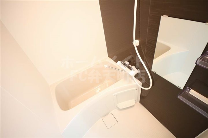 バス・シャワールーム　きれいなお風呂です