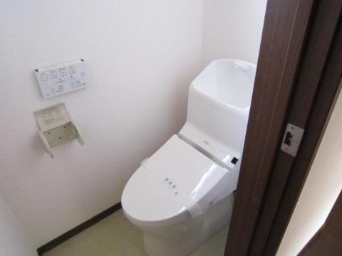 トイレ　シャワー付トイレ