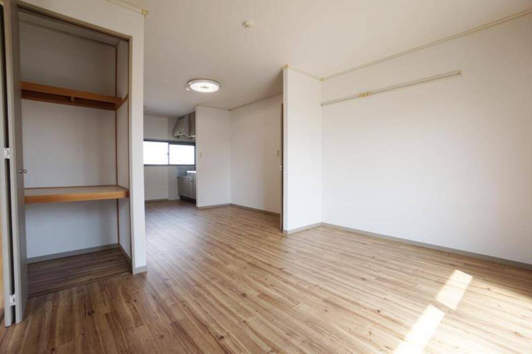 居室・リビング　リビング