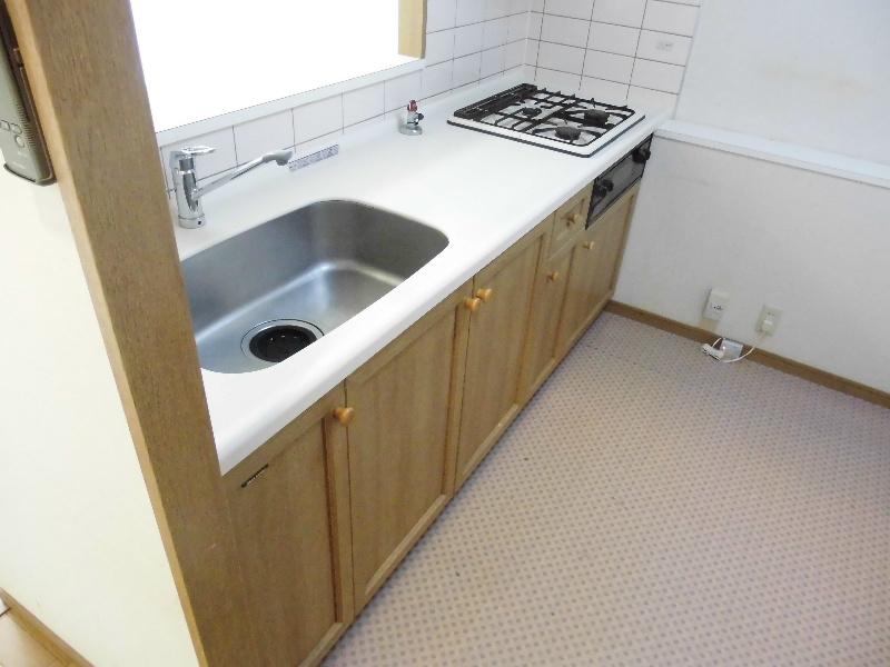 キッチン　※室内写真は102号参照