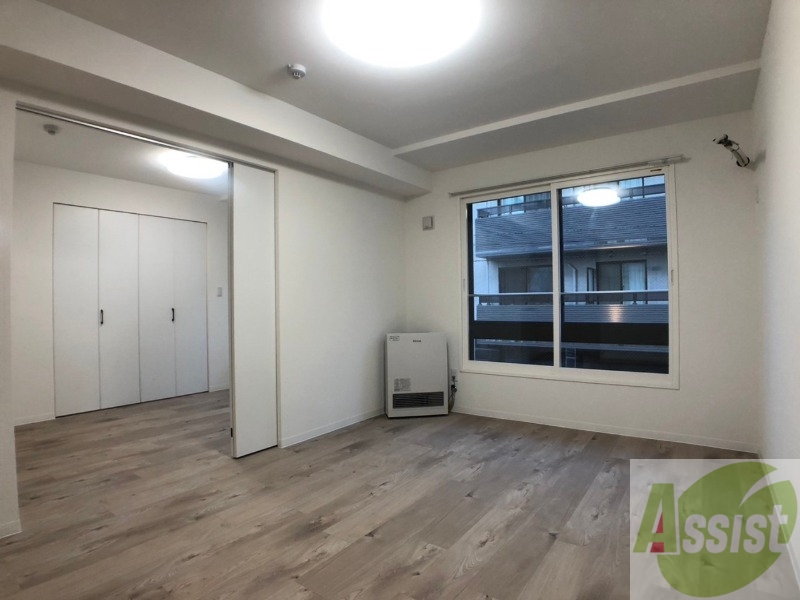 居室・リビング　リビングを別角度から撮ってみました。家具の配置もしやすそう。