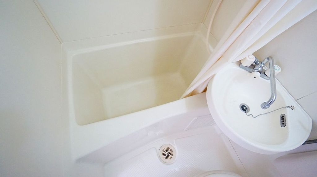 バス・シャワールーム　バス