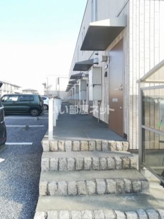 リースランド野高谷 Dの外観写真