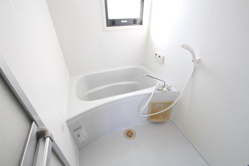 バス・シャワールーム　浴室です。