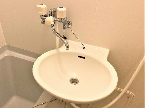 洗面設備　設備・使用は号室により異なる為、現況を優先致します。