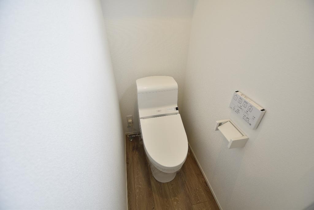 トイレ　シャワー付トイレ