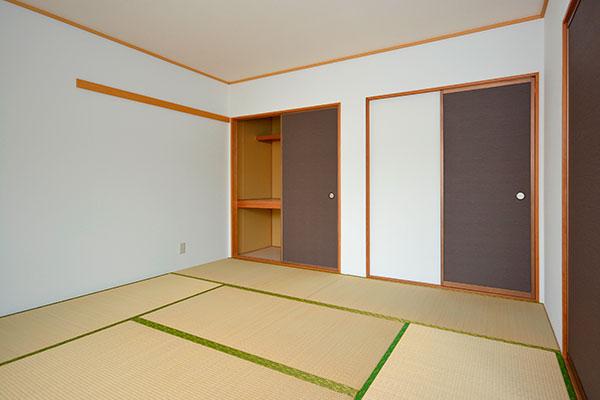 収納　セジュール濱田II