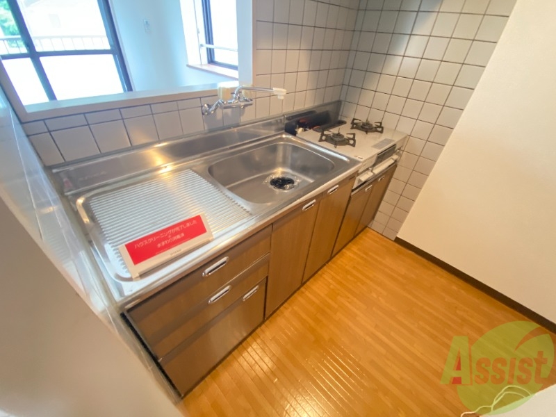 キッチン　キッチンにはガスコンロが設置してありますよ！