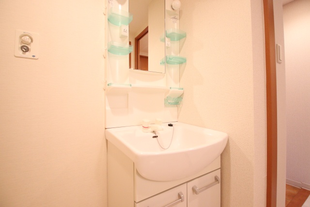洗面設備　※別室の参考写真の為、現況優先です。