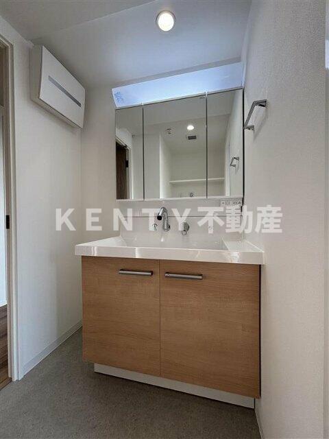 洗面設備　忙しい朝には欠かせない洗面所です