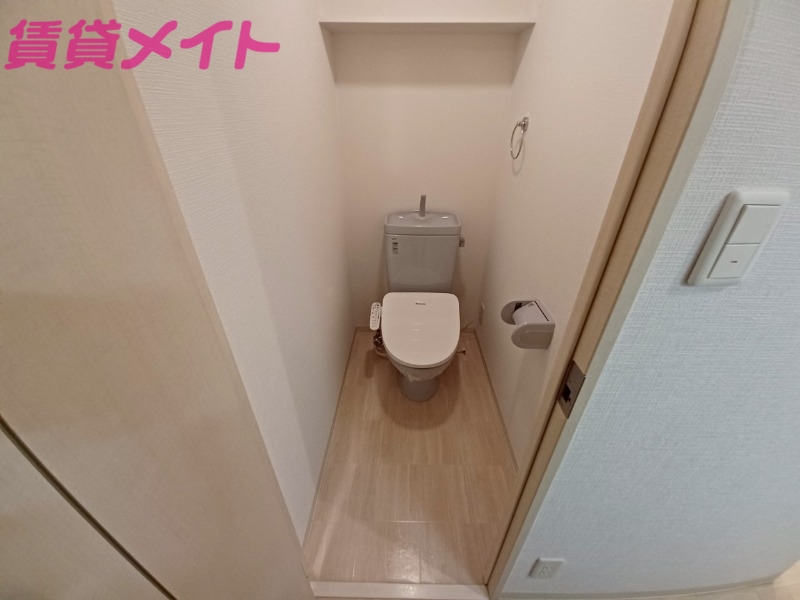 トイレ　同物件別室画像
