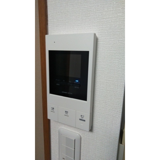 セキュリティ　モニター付きインターホン