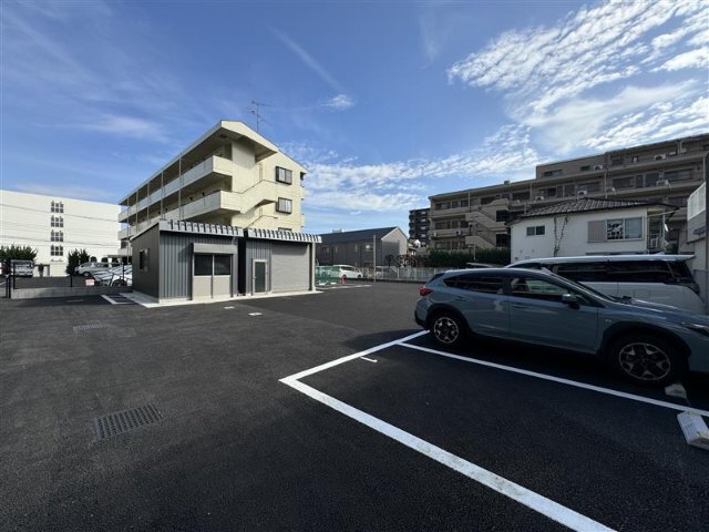 駐車場　現在空き無し
