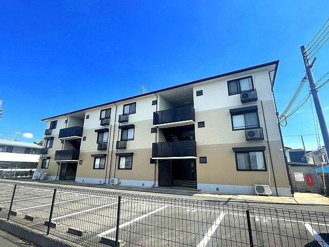 建物外観　キレイな外観です。