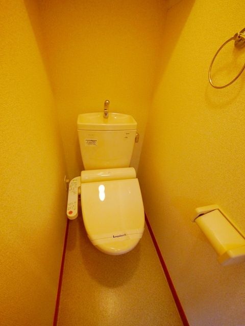 レオパレス弘法のトイレ写真