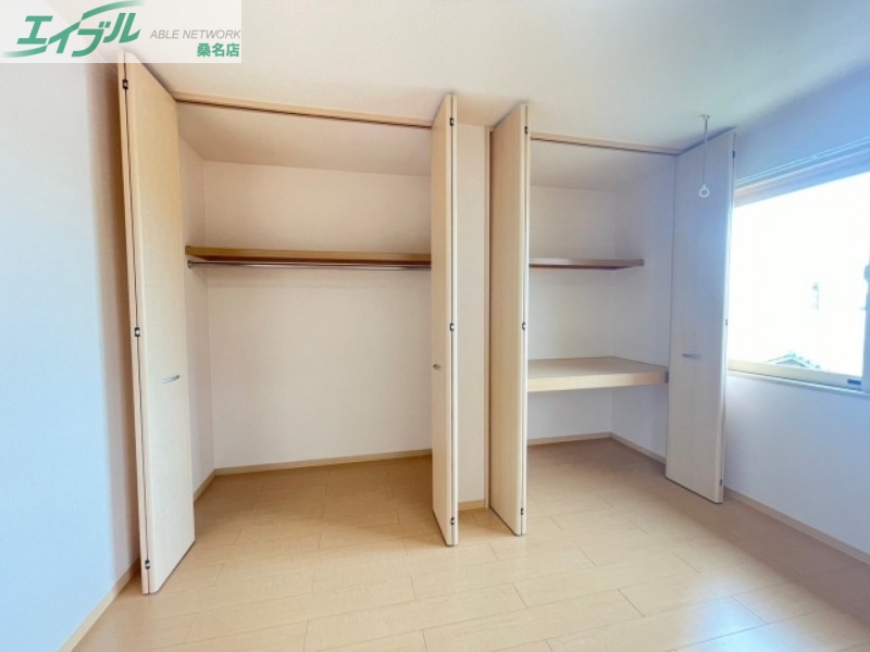 収納　同物件別室反転写真