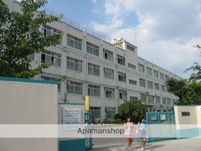 小学校　高槻市立桜台小学校（小学校）まで598m