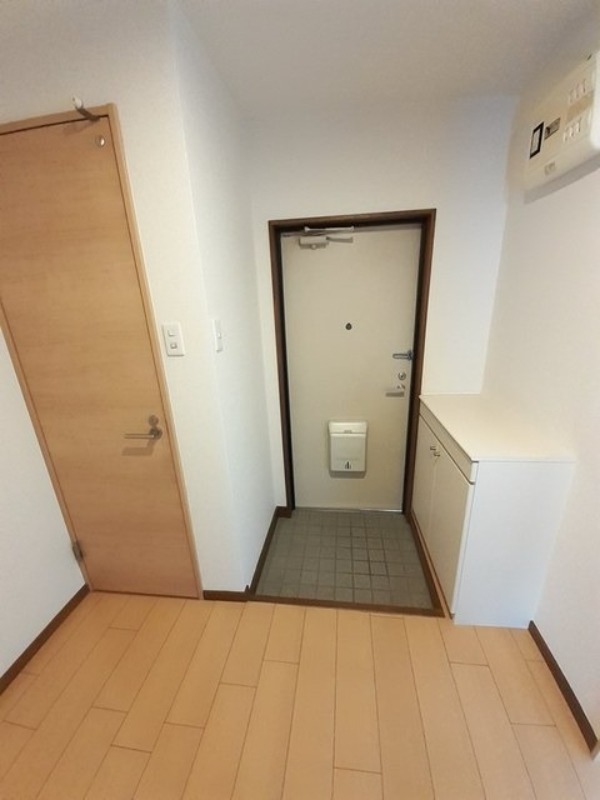 玄関　図面と現状に相違がある場合には現状を優先