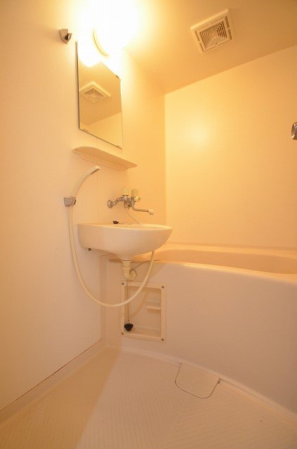 バス・シャワールーム　別号室の写真です