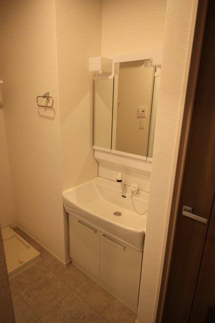 洗面設備　同仕様