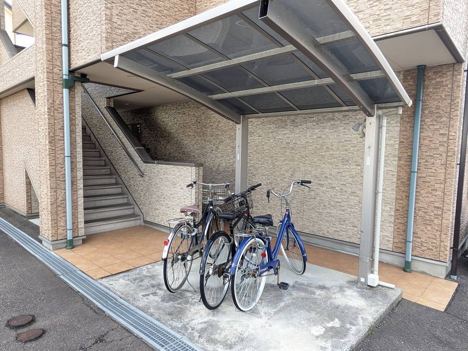 駐車場　駐輪場