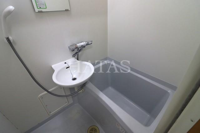 バス・シャワールーム　同物件別部屋です。