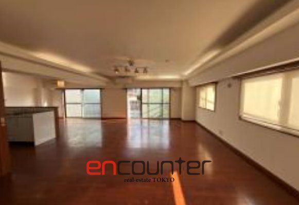 居室・リビング　※同マンション別室参考写真