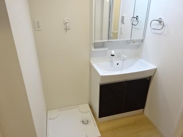 洗面設備　洗髪洗面化粧台（反転）（イメージ）