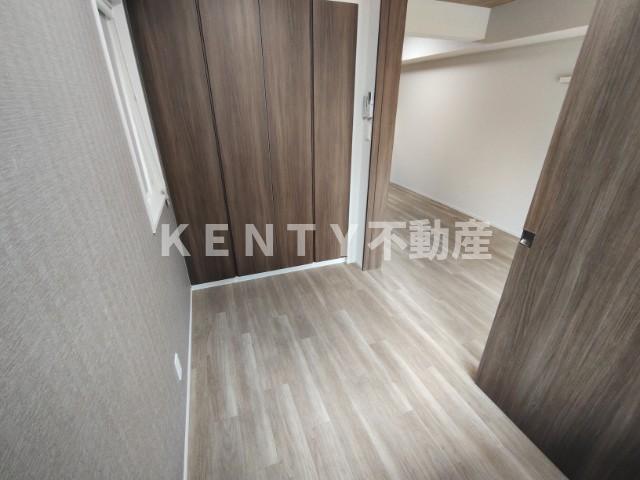 その他部屋・スペース　広くて明るい寝室