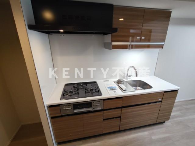 キッチン　コンパクトなキッチンで掃除もラクラク