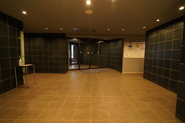 エントランス　エントランス