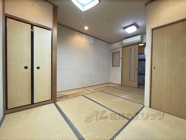 居室・リビング　居室