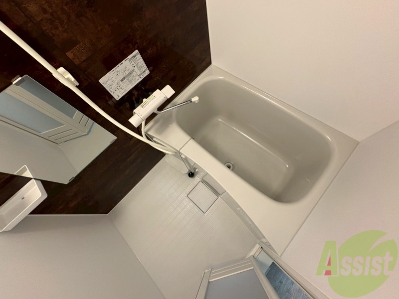 バス・シャワールーム　お風呂になります。一日の疲れを癒してくださいね。