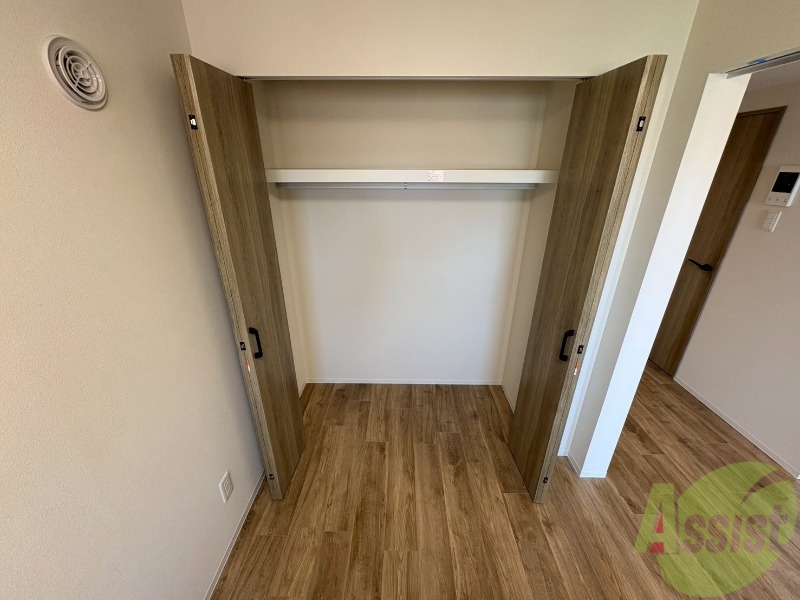 収納　洋室にはクローゼットがあるのですっきり片付きそうです。