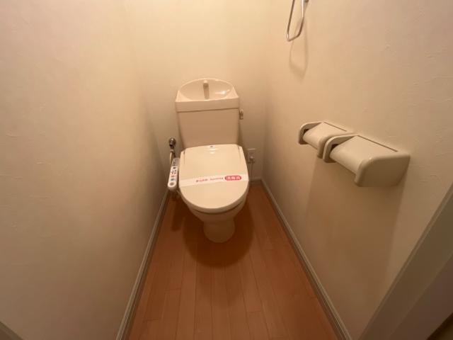 トイレ　２階シャワー付トイレ（イメージ）