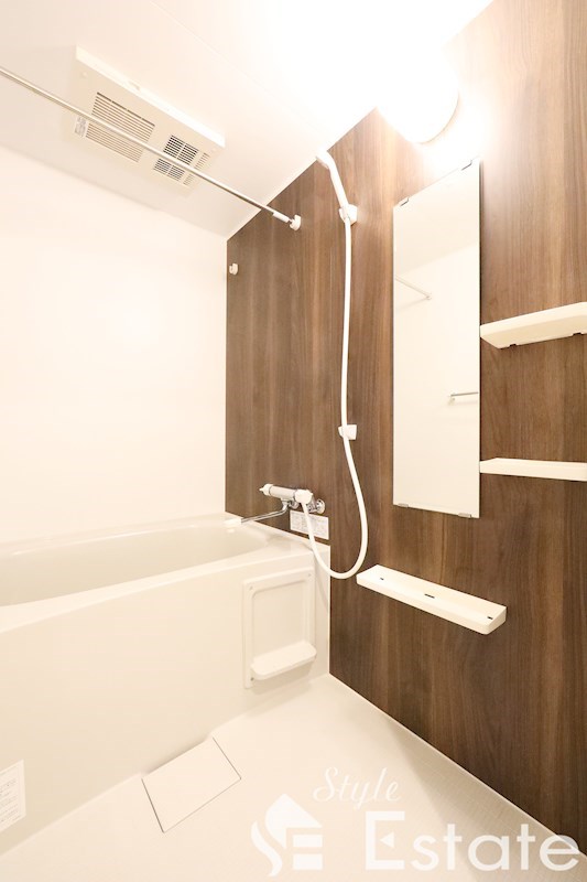 バス・シャワールーム　バスルーム