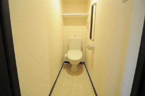 トイレ　実際のお部屋と異なる場合がございます。