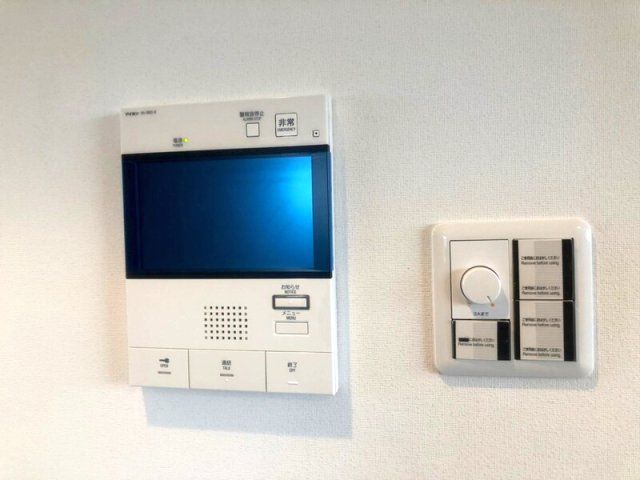 セキュリティ　☆安心のTVモニター付きインターホン☆